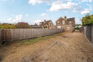 Photo 16- click for photo gallery